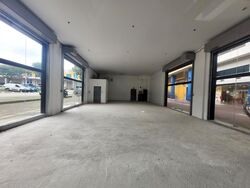 Tradehub 21 (D22), Retail #478688571